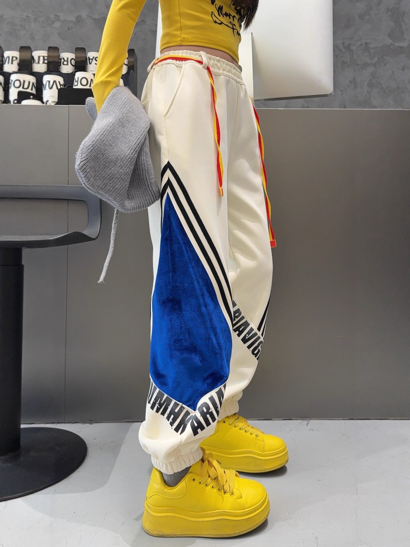 超人気 切り替え デザイン 2色 スウェット ジョガーパンツ F-12286
