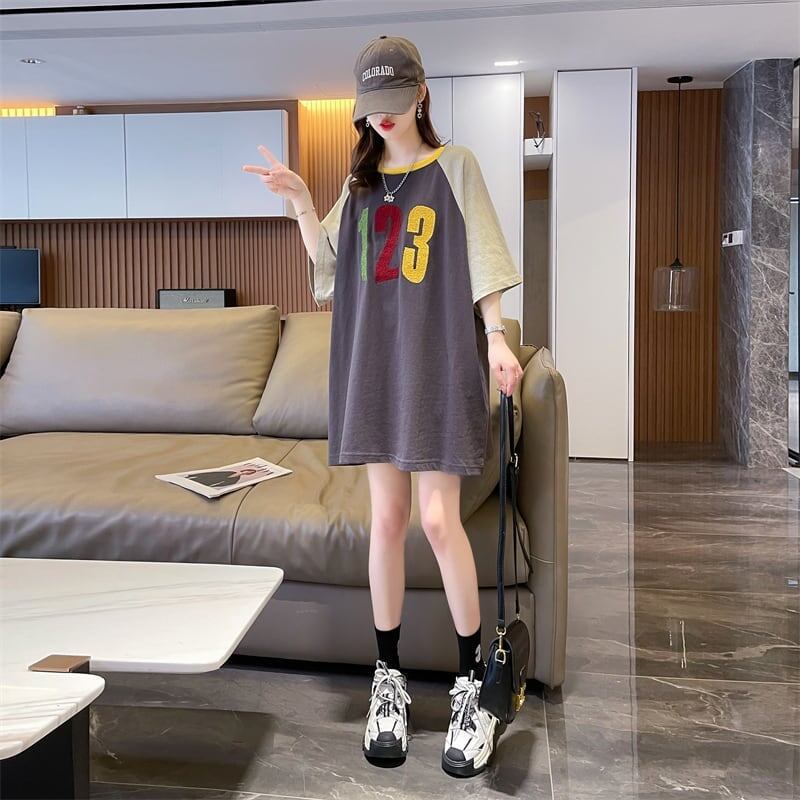 絶対欲しい   数字刺 Tシャツ ゆったり 半袖 ＜F-2896＞