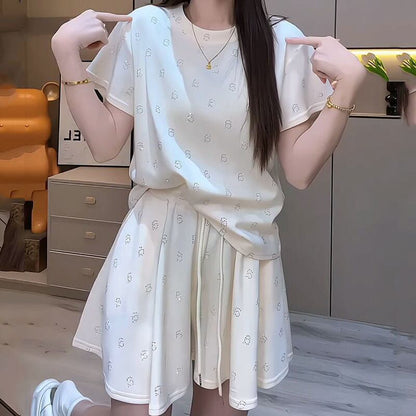 絶対欲しい アバンギャルド ファッション ホットダイヤモンド 2色 半袖 Tシャツ ショートパンツ セットアップF-8842