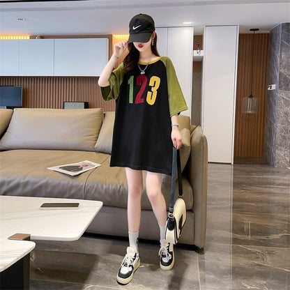 絶対欲しい   数字刺 Tシャツ ゆったり 半袖 ＜F-2896＞