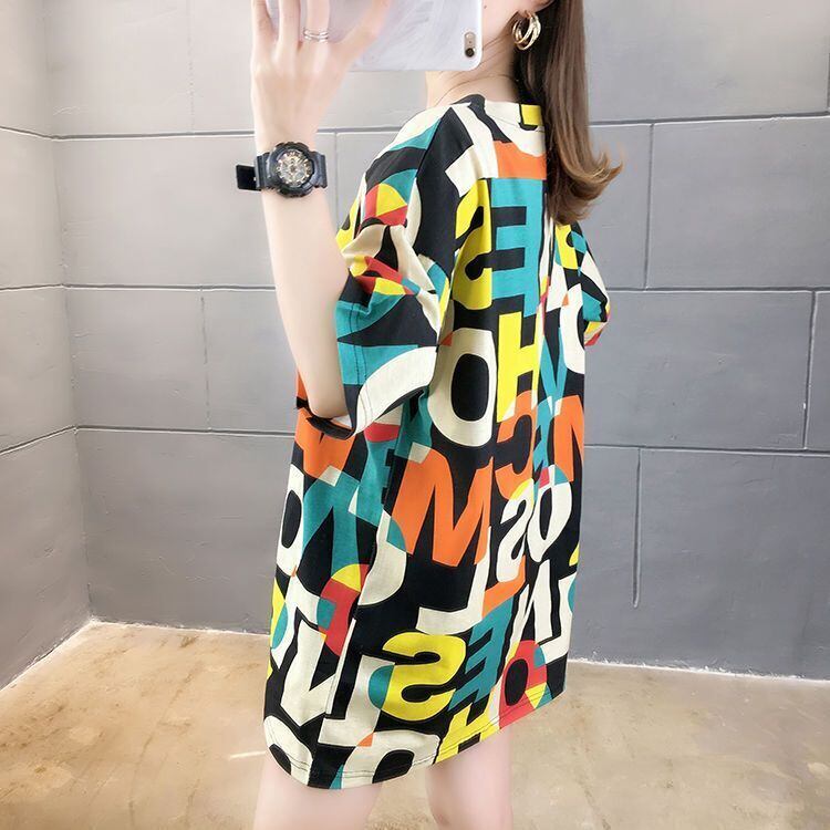 売り切れ必至 カラーマッチング 個性派 プリント全2色 半袖Tシャツ カットソー ＜F-8556＞