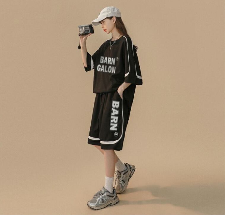 大好評 ファッション カジュアル ルーズ半袖ＴシャツⅹパンツセットF-6539