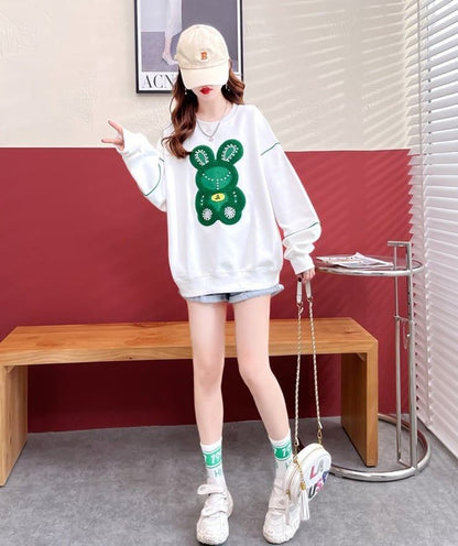 【秋の初めの割引！！】韓国風ルーズ漫画刺繍ホットダイヤモンドミドル丈トップス<F-5024>