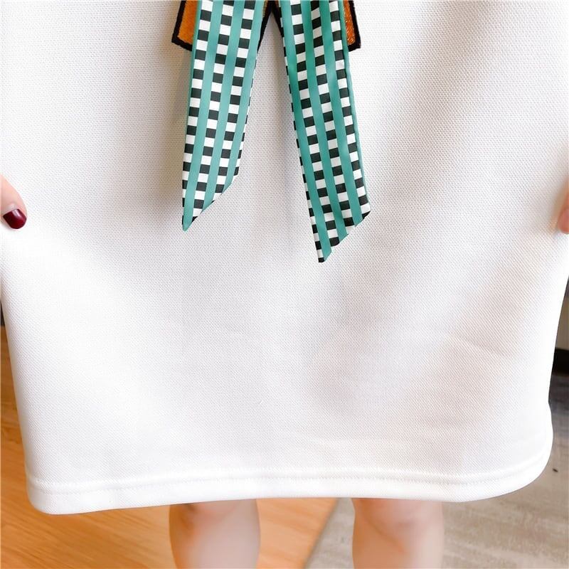 質感のいい   猫刺繍 Tシャツ ゆったり半袖 ＜F-2849＞