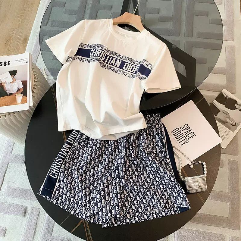 超人気 ファッション 上品 カジュアル 半袖Ｔシャツⅹパンツセット<F-8880>