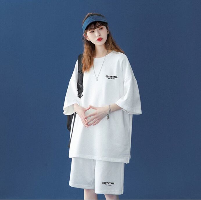 【半額セール】早い者勝ち  男女兼用 半袖Ｔシャツⅹパンツセット全4色F-6549