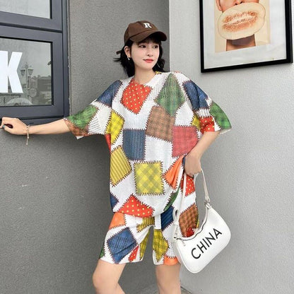 絶対欲しい アイスシルクニット ジオメトリック柄 半袖 Tシャツ ショートパンツ セットアップ ＜F-8983＞