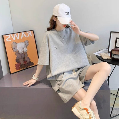 定番シンプル ?感?佳 夏に嬉しい機能付き カジュアル 全4色 半袖トップスⅹショートパンツセットF-9079