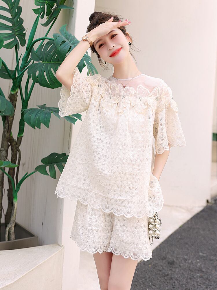 【人気急上昇中！】絶対欲しい上品   知的 半袖Ｔシャツⅹパンツセット<F-8216>