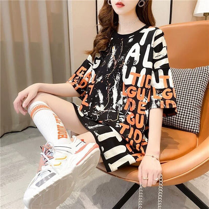 話題沸騰中 個性派 早い者勝ち ゆったり ロング丈 切り替え 2色半袖Tシャツ＜F-9068＞