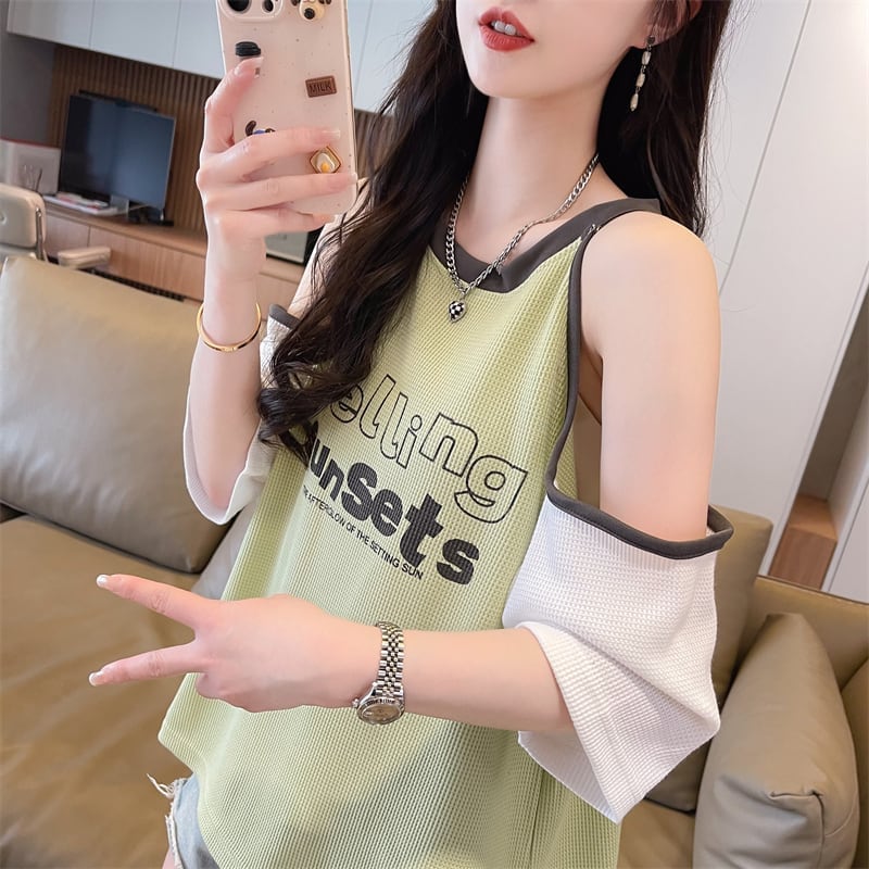 話題沸騰中   ロゴ 肌見せ 肩開き ゆったり 3色半袖Tシャツ＜F-8212＞