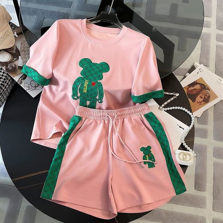 大好評 カジュアル 話題沸騰中 切り替え 全3色 半袖 Tシャツ ショートパンツ セットアップ ＜F-9007＞
