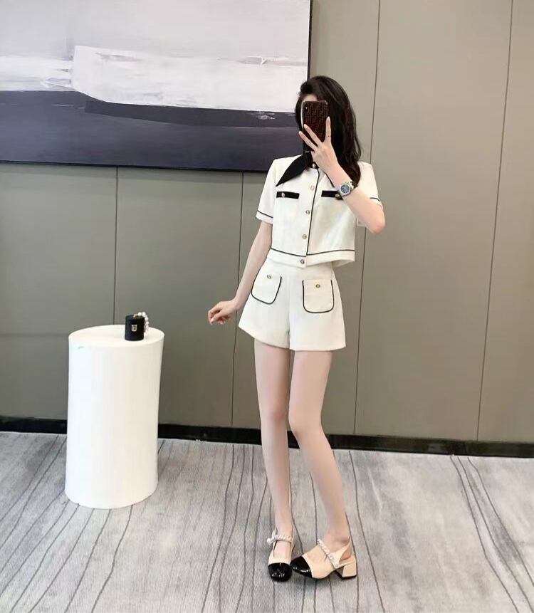 美人度アップ エレガント 絶対流行 上質 半袖Ｔシャツⅹパンツセット<F-6609>