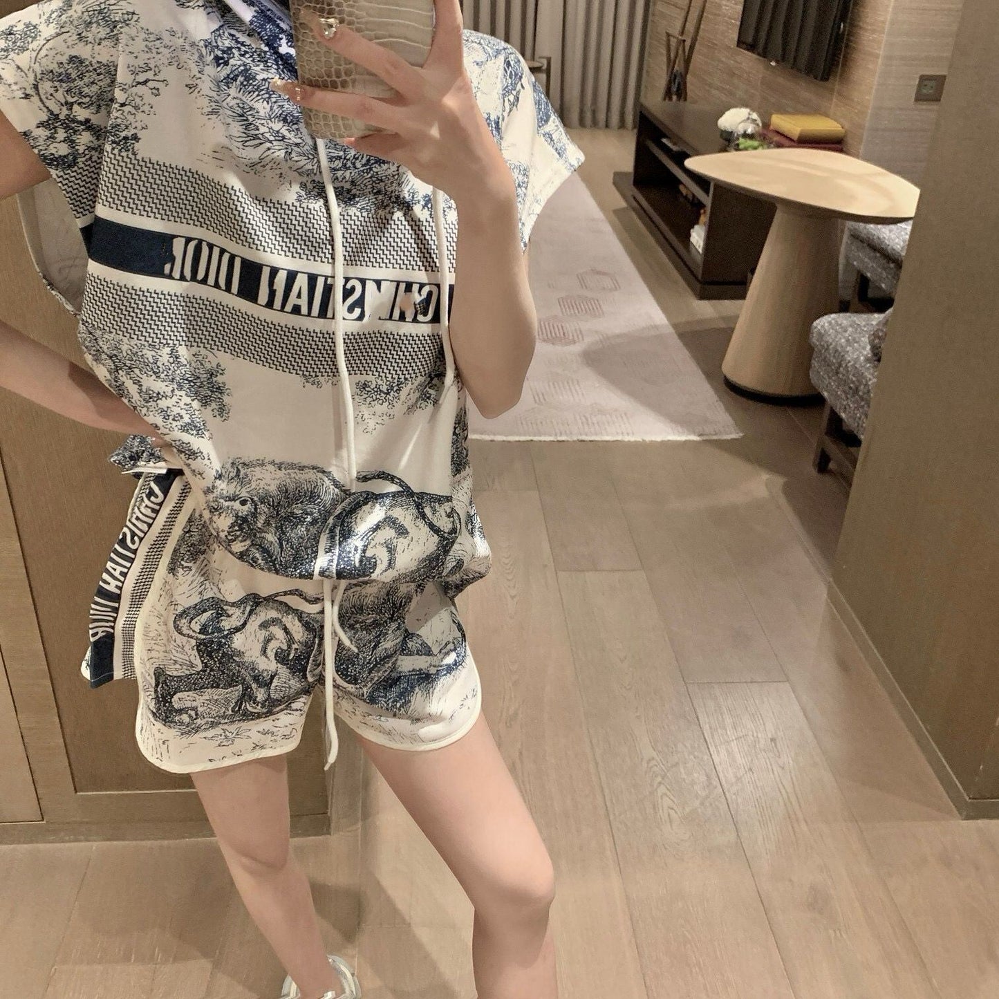 絶対流行 ファッション 早い者勝ち カジュアル 2色選択可 半袖ＴシャツⅹパンツセットF-8896
