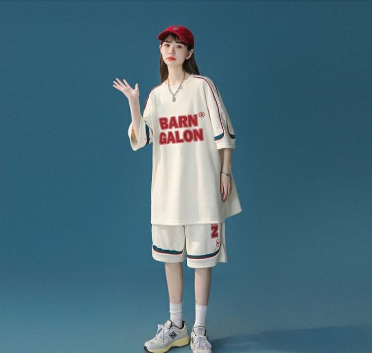 大好評 ファッション カジュアル ルーズ半袖ＴシャツⅹパンツセットF-6539
