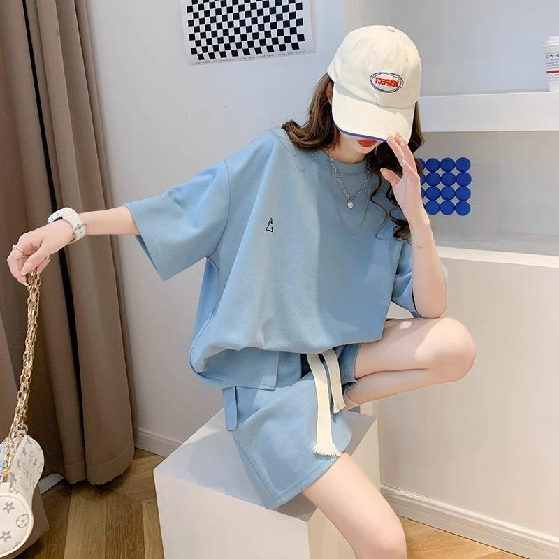 定番シンプル ?感?佳 夏に嬉しい機能付き カジュアル 全4色 半袖トップスⅹショートパンツセットF-9079