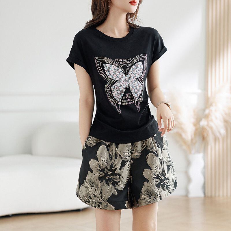 話題沸騰中 上品 着心地良い カジュアル 半袖 Tシャツ ショートパンツ セットアップ ＜F-8905＞