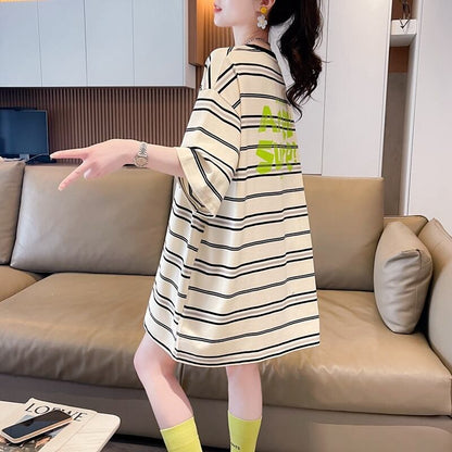 【半額！期間限定！！】大好評 シンプル ファッション 3色選択可 ストライプ柄 半袖Tシャツ カットソー＜F-8464＞
