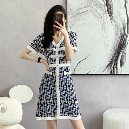 超人気 エレガント 上質 知的 Vネック 切り替え チェック柄 Aライン ワンピースF-8922