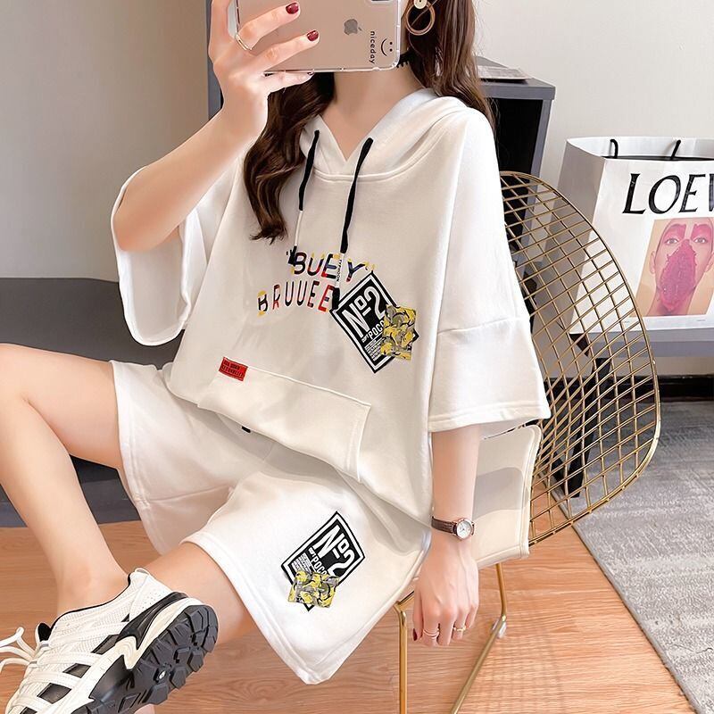 夏に嬉しい機能付き  カジュアル 半袖Ｔシャツⅹパンツセット全2色F-11282