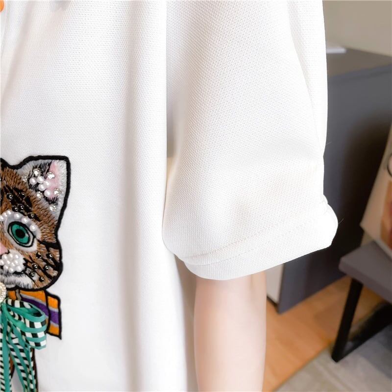質感のいい   猫刺繍 Tシャツ ゆったり半袖 ＜F-2849＞