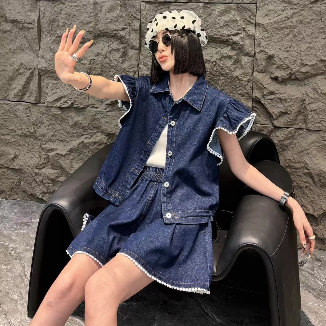 大好評 ファッション 売り切れ必至 2色選択 デニム 半袖 Tシャツ+ 短いスカート セットアップ ＜F-8992＞