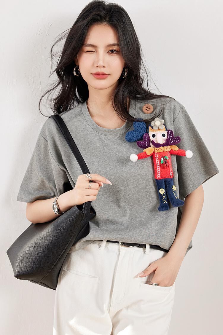 超人気 目を奪われる 流行新作 ぬいぐるみ付 半袖Tシャツ<F-9273>