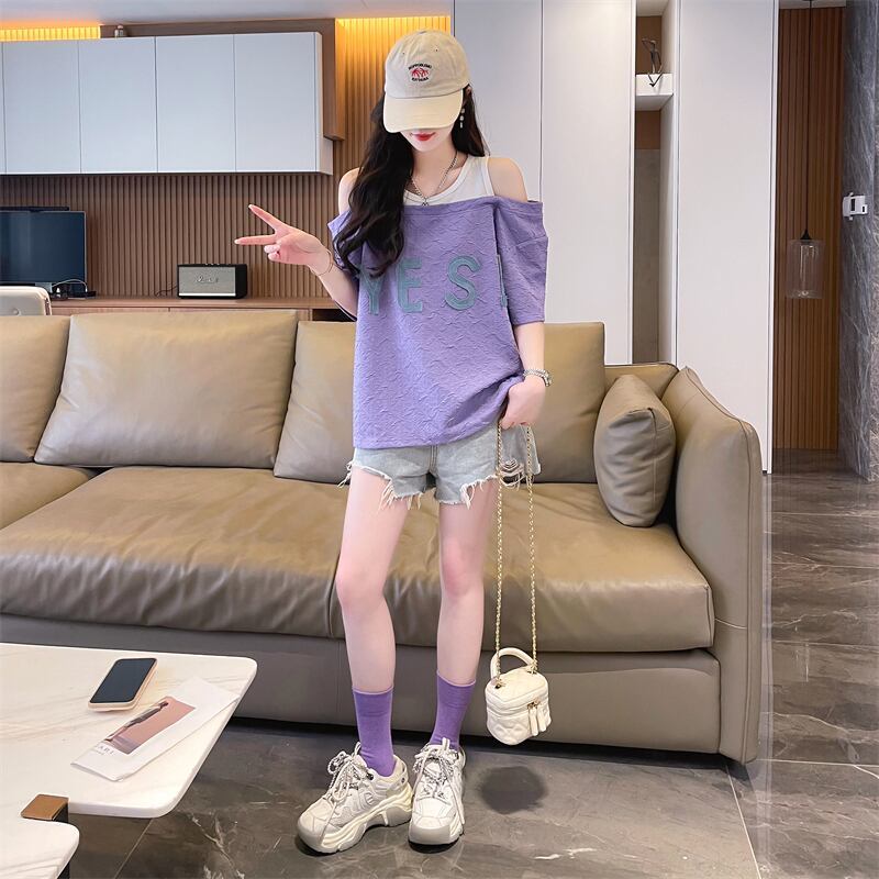 新商品 ゆったり カジュアル プリント オープンショルダー 2色 半袖Tシャツ＜F-8282＞