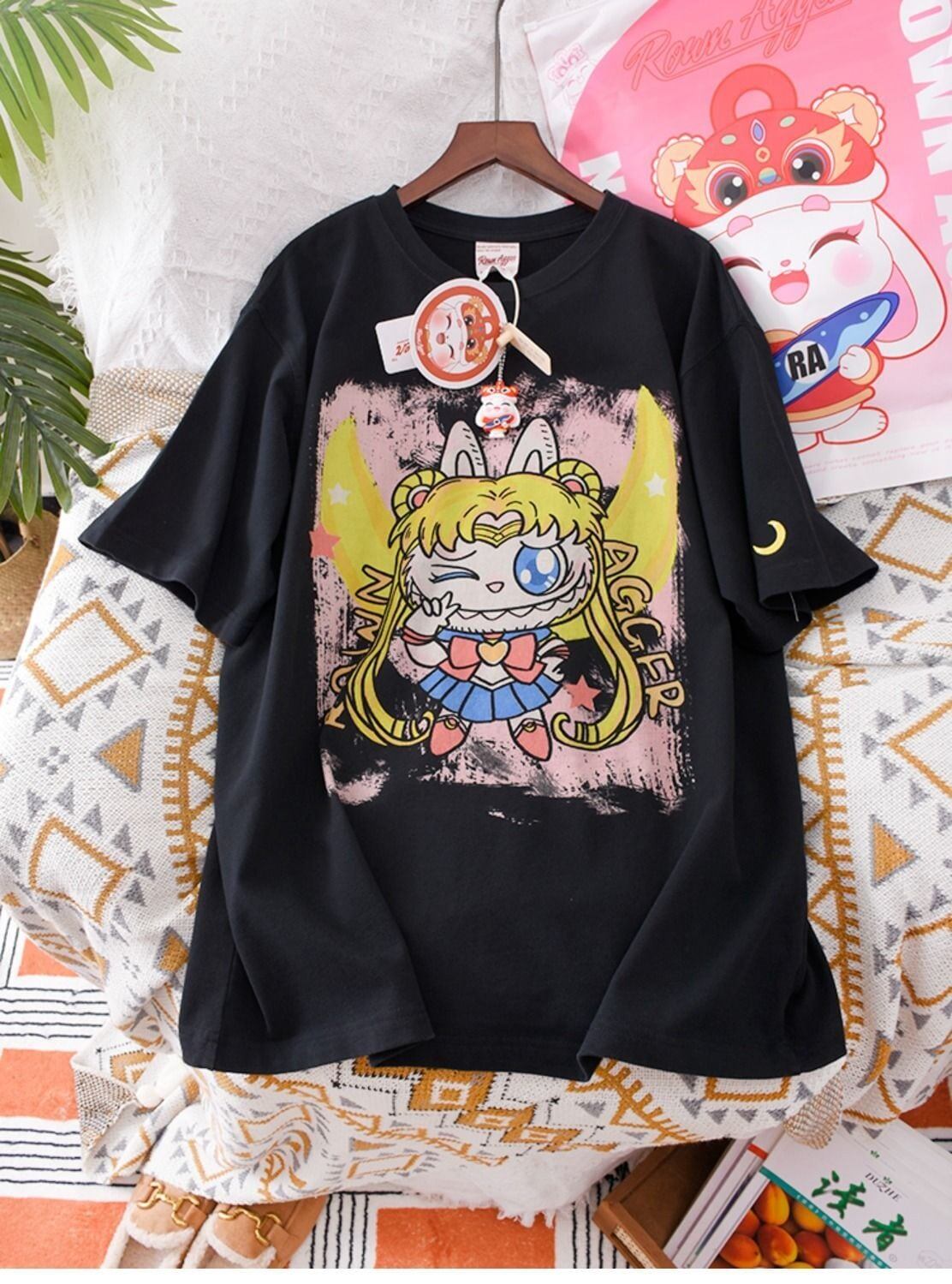 今季も大流行 ゆったり 刺?ロゴ ユニセックス 全3色 半袖 Tシャツ <F-4852>