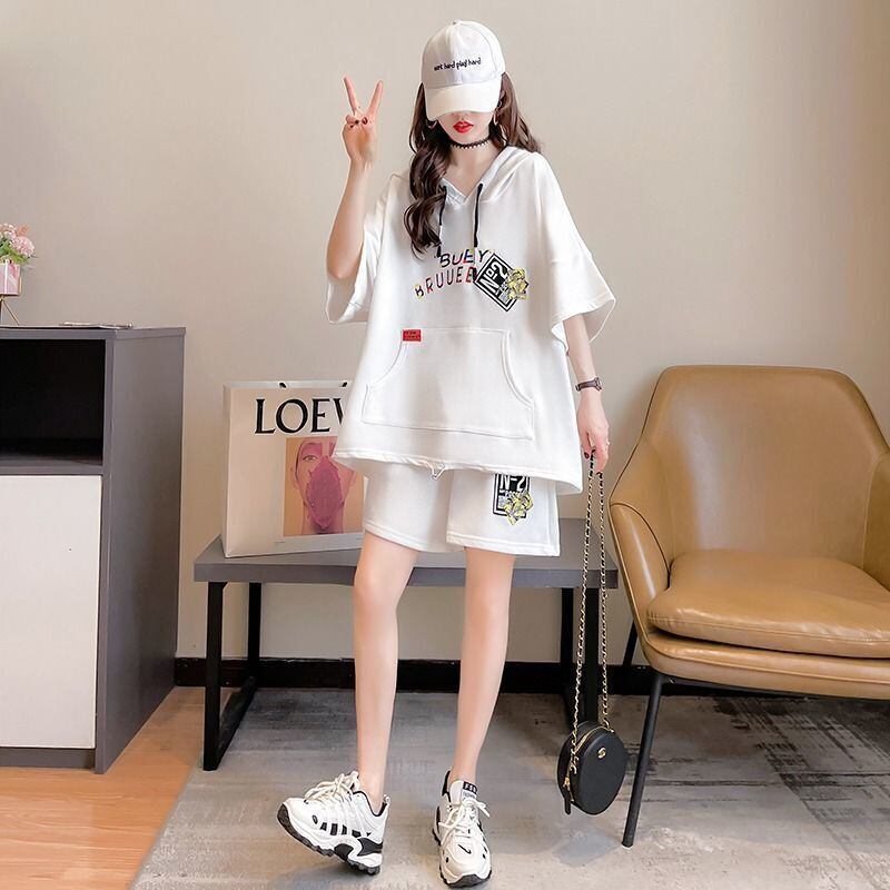 夏に嬉しい機能付き  カジュアル 半袖Ｔシャツⅹパンツセット全2色F-11282