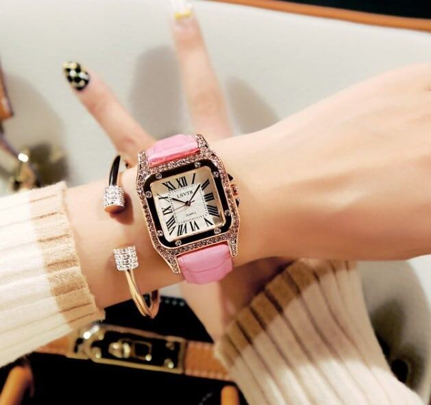 【小物】Ffashion好感度アップ   ダイヤモンドを付けファッション腕時計