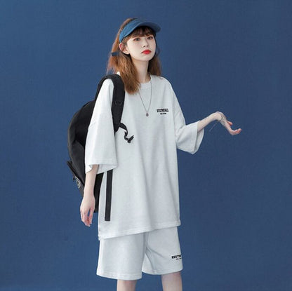 【半額セール】早い者勝ち  男女兼用 半袖Ｔシャツⅹパンツセット全4色F-6549