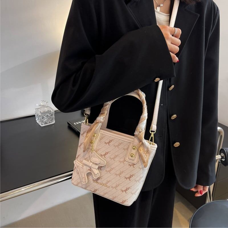 オシャレ度満点   好感度満載 ハンドバッグ＜F-3107＞