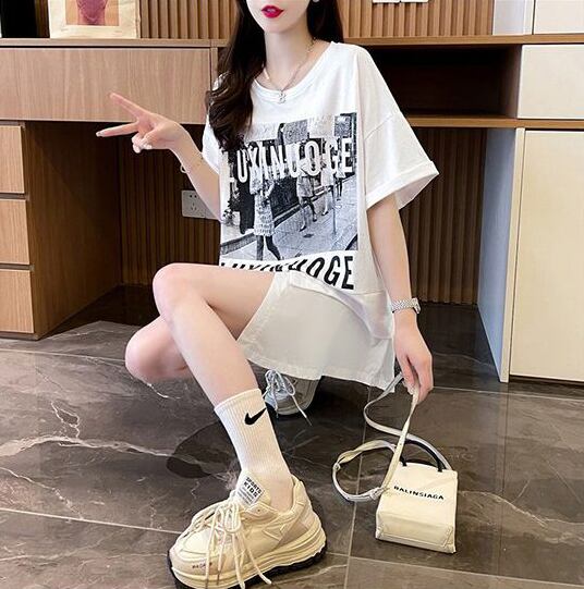 絶対流行 レイヤード風 レース プリント全2色 半袖TシャツF-8821