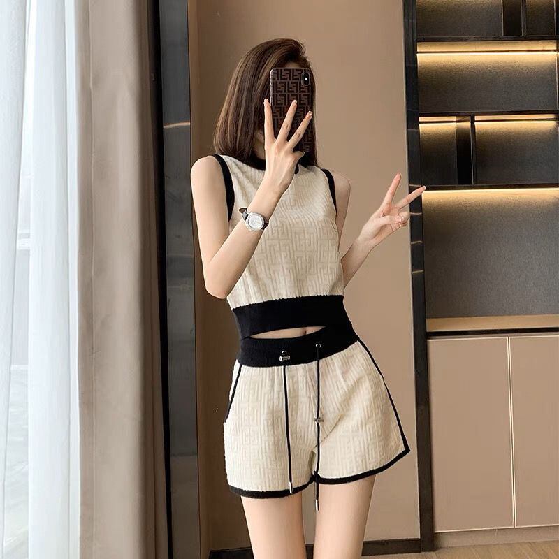 今季マストバイ 上品 着心地良い カジュアル 半袖 Tシャツ ショートパンツ セットアップ ＜F-8863＞