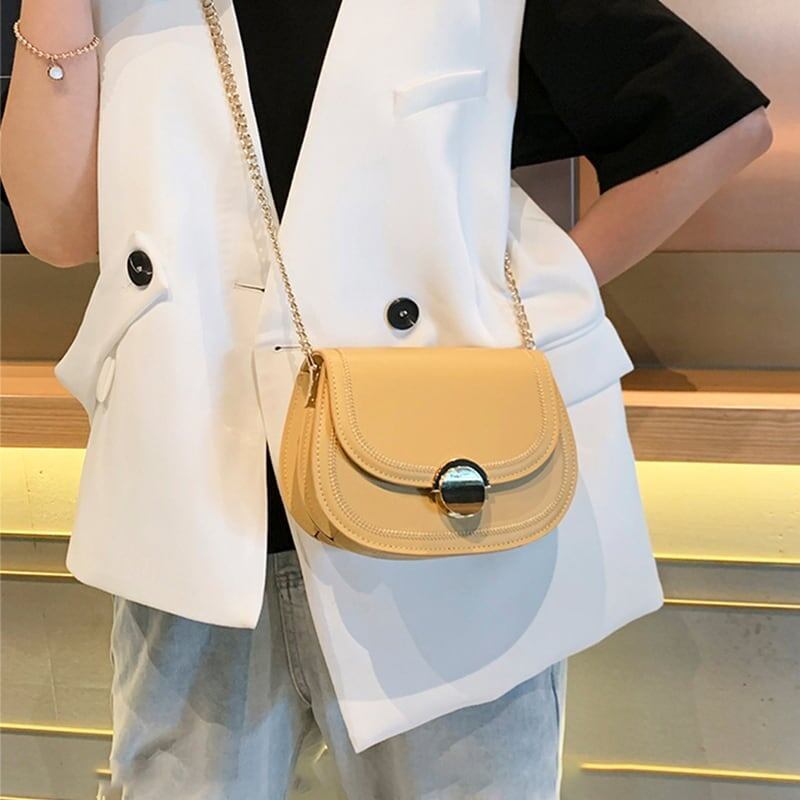 スタイリッシュ   お値段以上 ショルダーバッグ＜F-2877＞