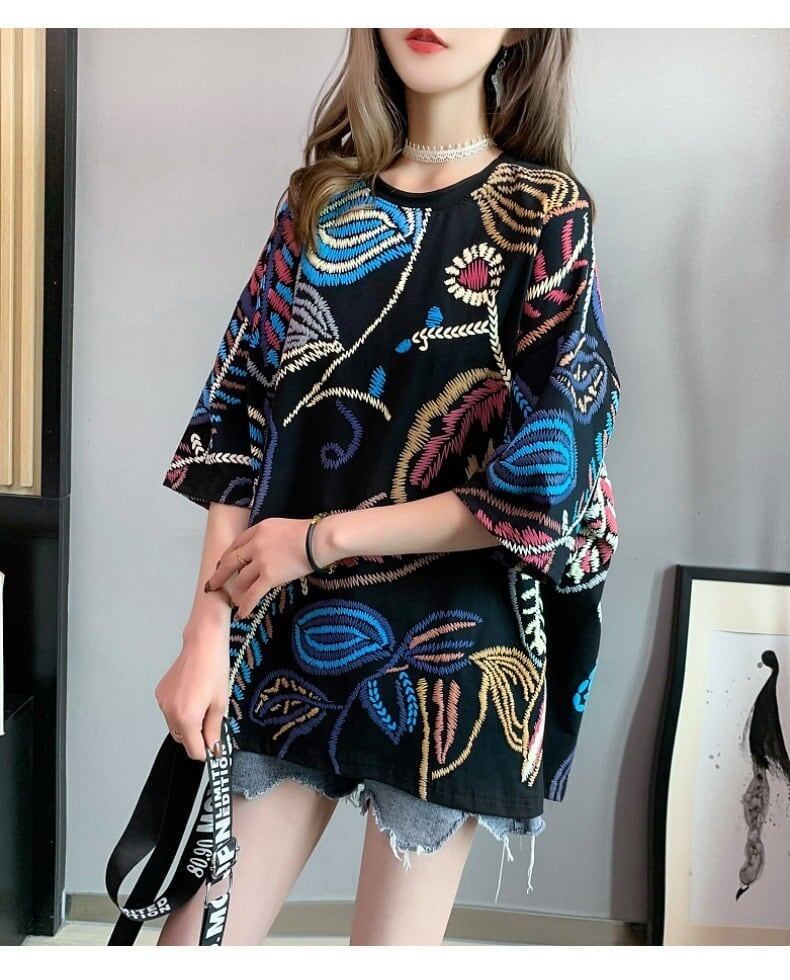韓国系   刺繍 三色 ゆったり半袖 ＜F-2847＞