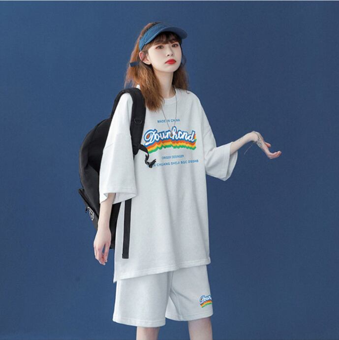 【半額セール】早い者勝ち   半袖Ｔシャツⅹパンツセット全4色