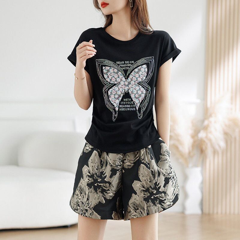 話題沸騰中 上品 着心地良い カジュアル 半袖 Tシャツ ショートパンツ セットアップ ＜F-8905＞