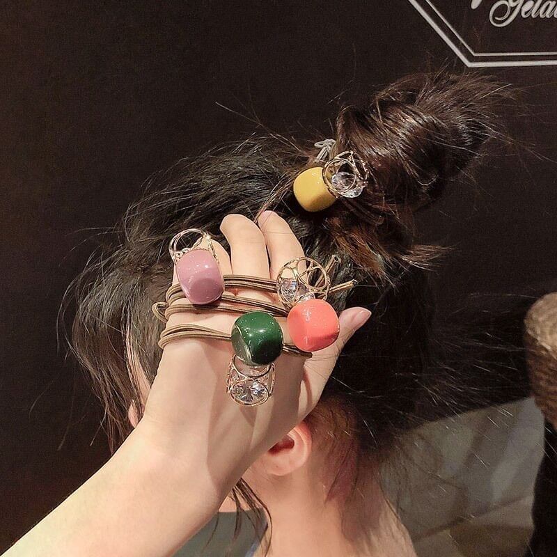 美人度アップ   ファッション カチューシャ アクセサリー＜F-3324＞