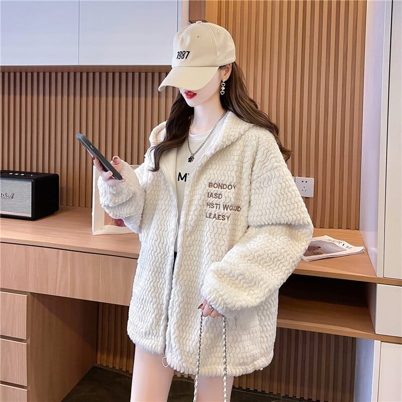フード付き暖かいボアパーカー＜F-3856＞