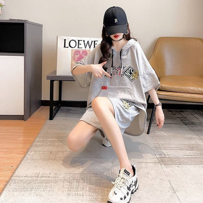 夏に嬉しい機能付き  カジュアル 半袖Ｔシャツⅹパンツセット全2色F-11282