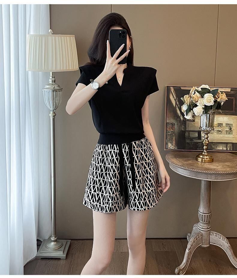 好感度UP ラウンドネック 上質 半袖Ｔシャツ ショートパンツ セットアップ <F-8709>