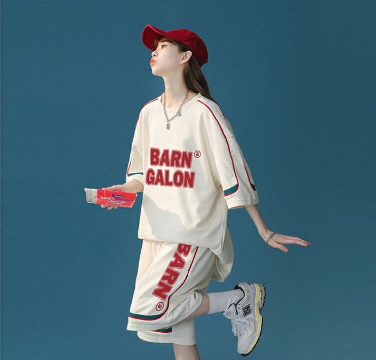 大好評 ファッション カジュアル ルーズ半袖ＴシャツⅹパンツセットF-6539