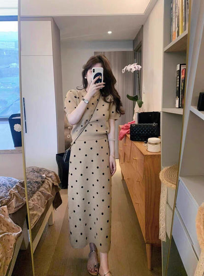 好感度100％ 柔らかくて優しい印象 効果抜群 プリント切り替え 2色 セットアップF-10855