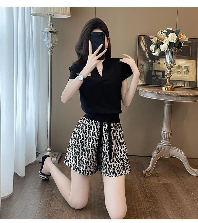 好感度UP ラウンドネック 上質 半袖Ｔシャツ ショートパンツ セットアップ <F-8709>