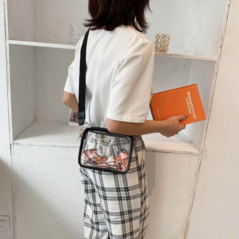 デザイン感   ファッション