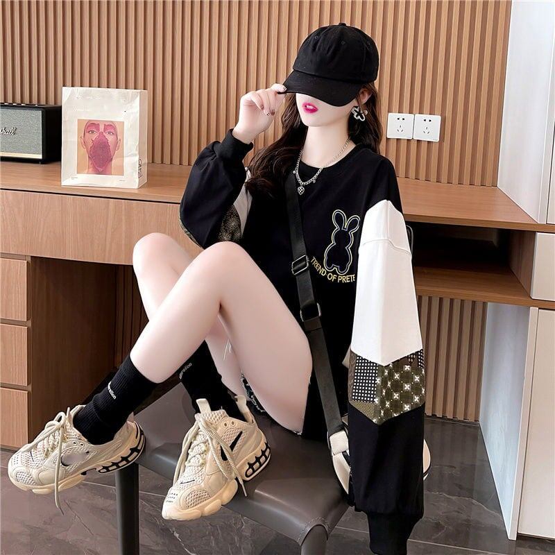 オシャレ感たっぷり   美人度アップ パーカー＜F-3010＞