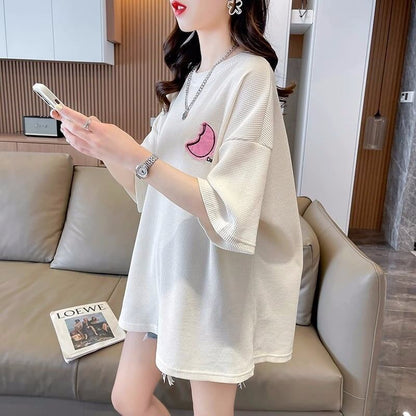 可愛いピンク月柄 Tシャツ 刺?入り 丸襟 半袖＜F-2832＞