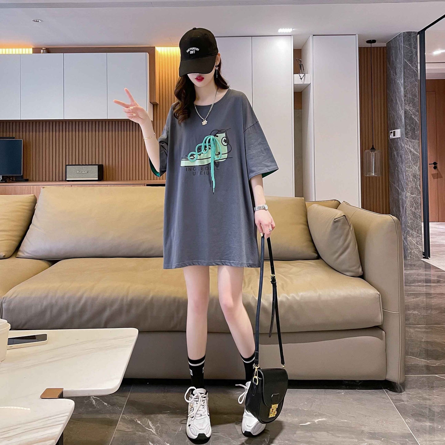 韓国系   ラウンドネック Tシャツ ゆったり半袖 ＜F-2988＞